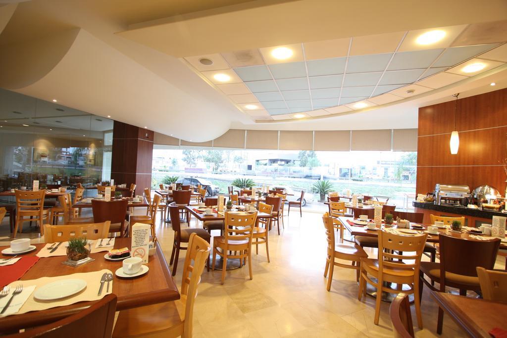 Hotel Mercury Inn Queretaro Exterior photo
